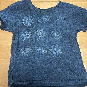Fifth Sun Blue Floral T-shirt